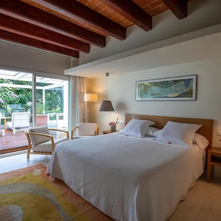 فندق Tancat De Codorniu 4*